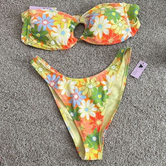 Floral Bikini Set in Yellow and Orange Top XL Bottom L - Picture 1 of 8